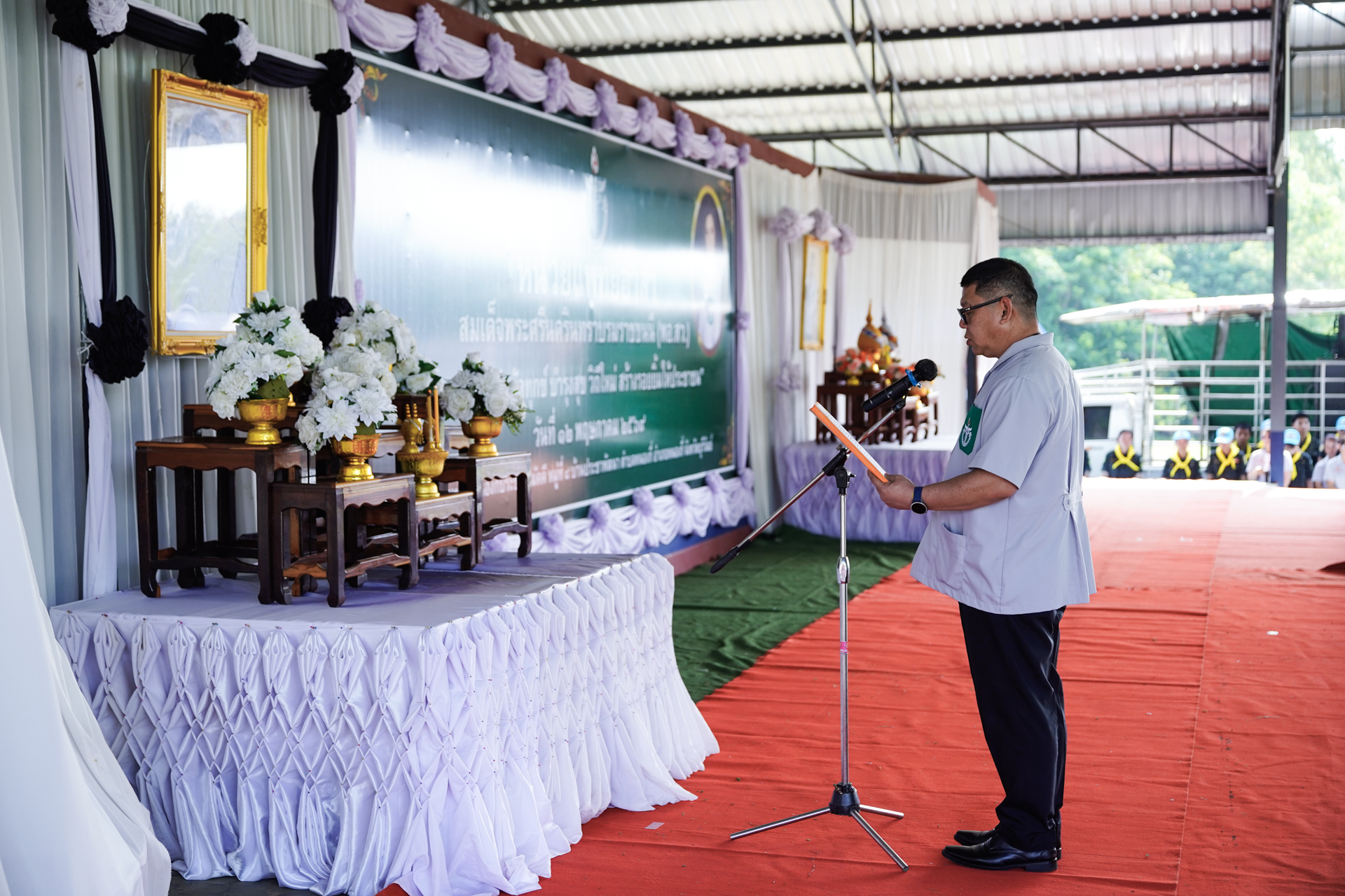 title - วันอังคารที่ 12 พฤษภาคม 2569 นายประเสริฐ กาญจนเกียรติกุล ปฏิรูปที่ดินจังหวัดบุรีรัมย์ มอบหมายให้นางนวลละออง ชูมาตย์ ผอ.กลุ่มยุทธศาสตร์และการปฏิรูปที่ดิน พร้อมเจ้าหน้าที่ ส.ป.ก.บุรีรัมย์ ร่วมออกหน่วยแพทย์เคลื่อนที่ (พอ.สว.) และโครงการ 